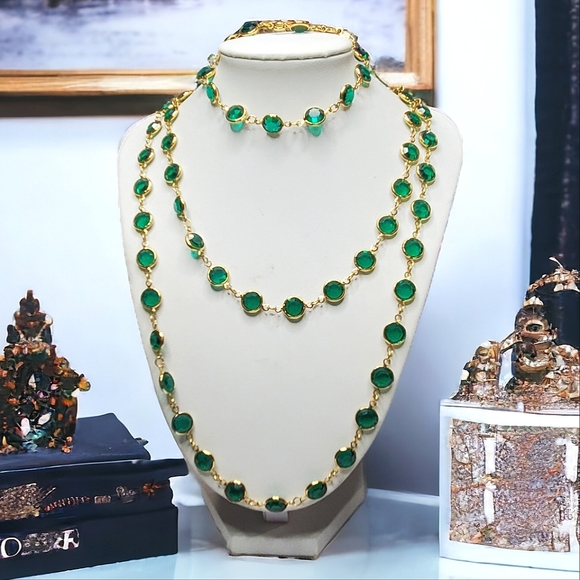 Swarovski Swan VIntage Emerald Crystal Bevel Long Necklace & Bracelet Set - Picture 2 of 4